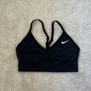 Nike V-Cut Racerback Bra